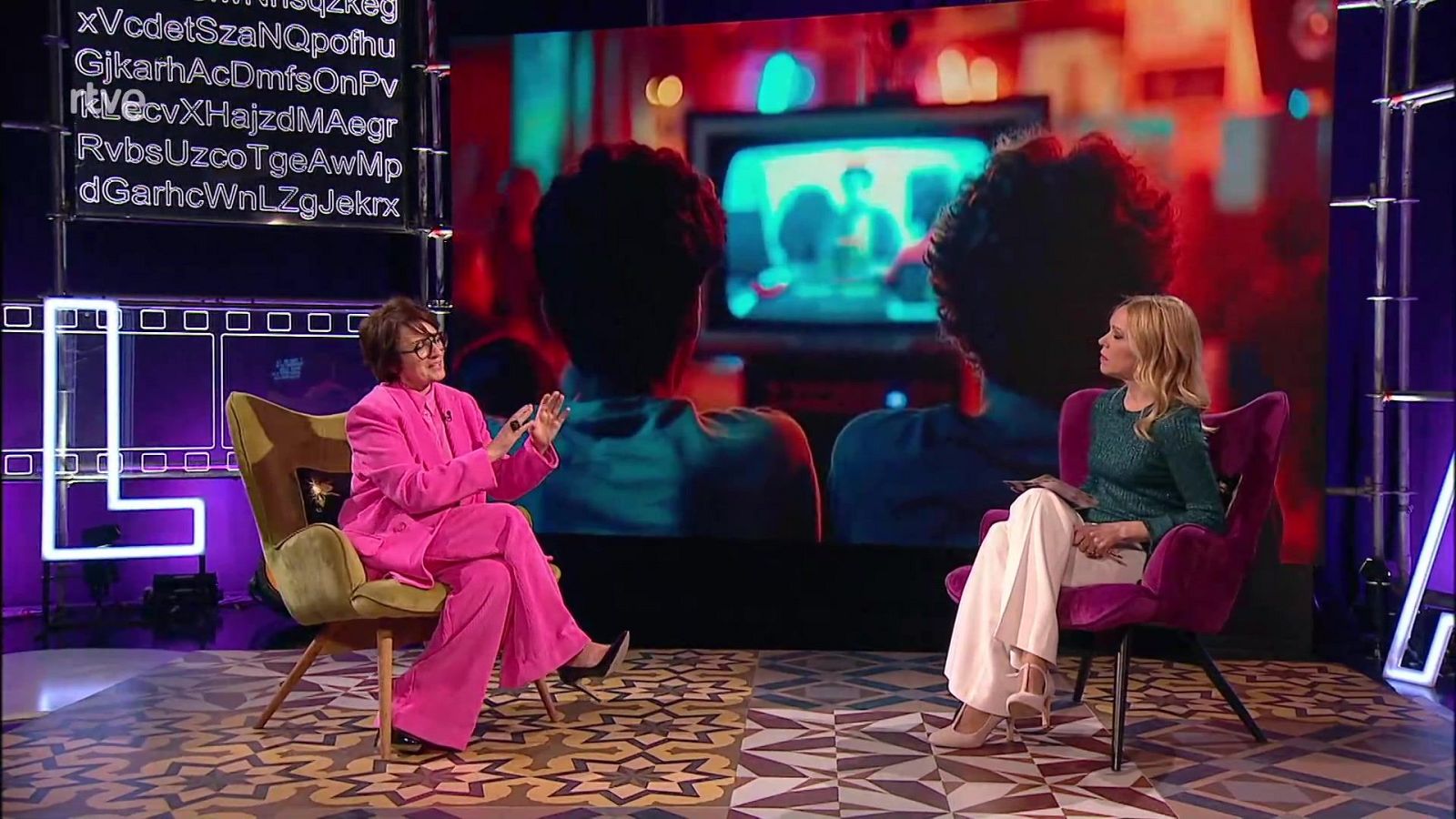 Culturas 2 - Silvia Abril e Isabel Aaiún - ver ahora