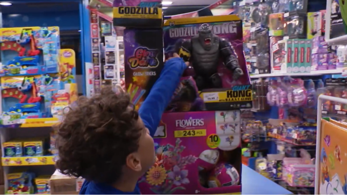 Telediario 1 - Mascotas virtuales, la Nancy o los superhéroes, entre los juguetes más elegidos para los Reyes Magos