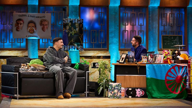 La Revuelta - Rels B, Gabriela Andrada y Megan Maxwell - ver ahora