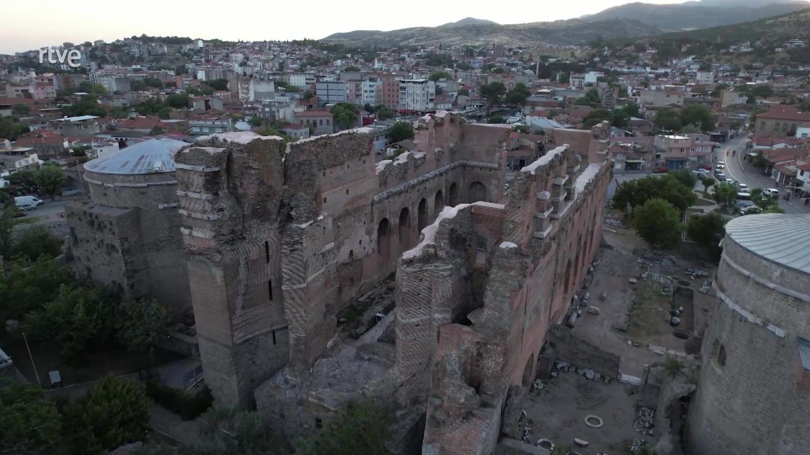 Diario de un nómada: Expedición Trajano - Episodio 15: De Pérgamo a Efeso - ver ahora