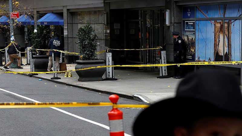 Críticas en redes a las aseguradoras médicas tras el asesinato del director de una de ellas