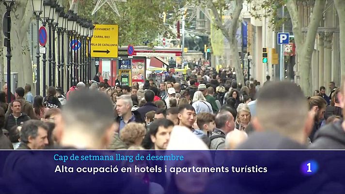 L'Informatiu - Alta ocupació en hotels i apartaments turístics de Barcelona pel cap de setmana llarg