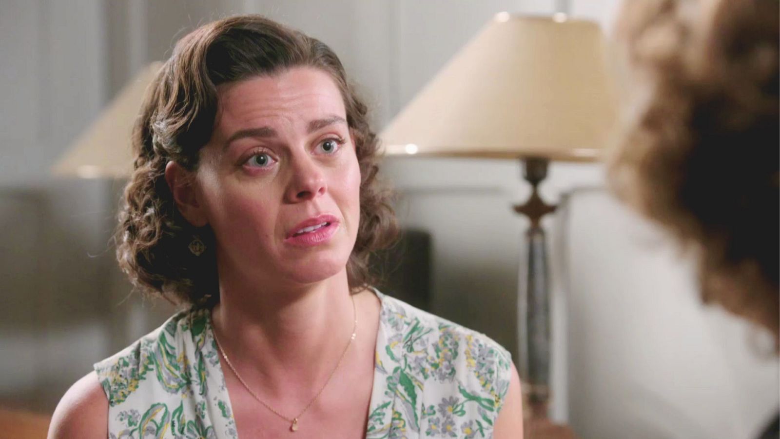 Maruja decide contarle la verdad a Emiliano - Salón de té La Moderna | Ver