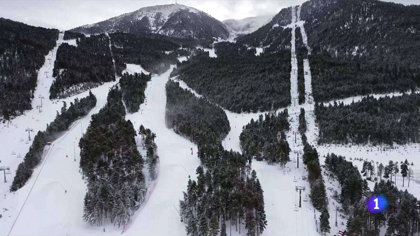 La majoria d'estacions d'esquí volen obrir el cap de setmana - L'Informatiu | Veure
