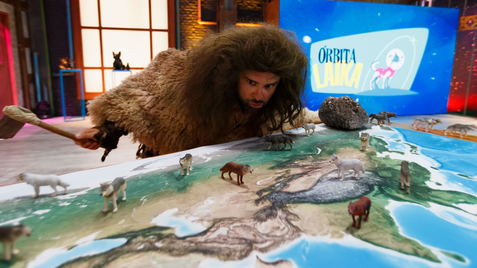 De lobos salvajes a perros domésticos. Biología, Ricardo Moure - Órbita Laika | Ver