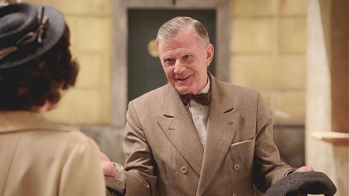 Salón de té La Moderna - Jeremías gana la competición por conquistar a Leonora