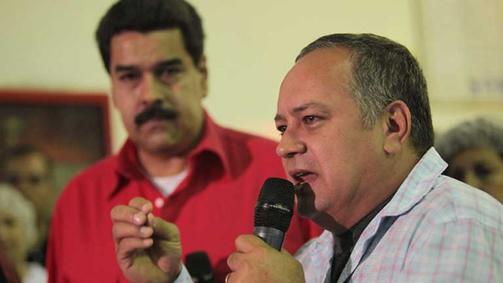 Telediario 1 en cuatro minutos - 04/01/13