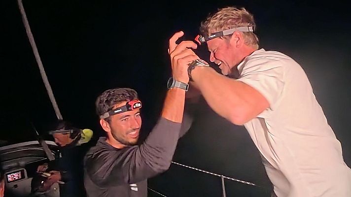  - El Victoria de Alex Pella bate el récord de la Ruta del Descubrimiento