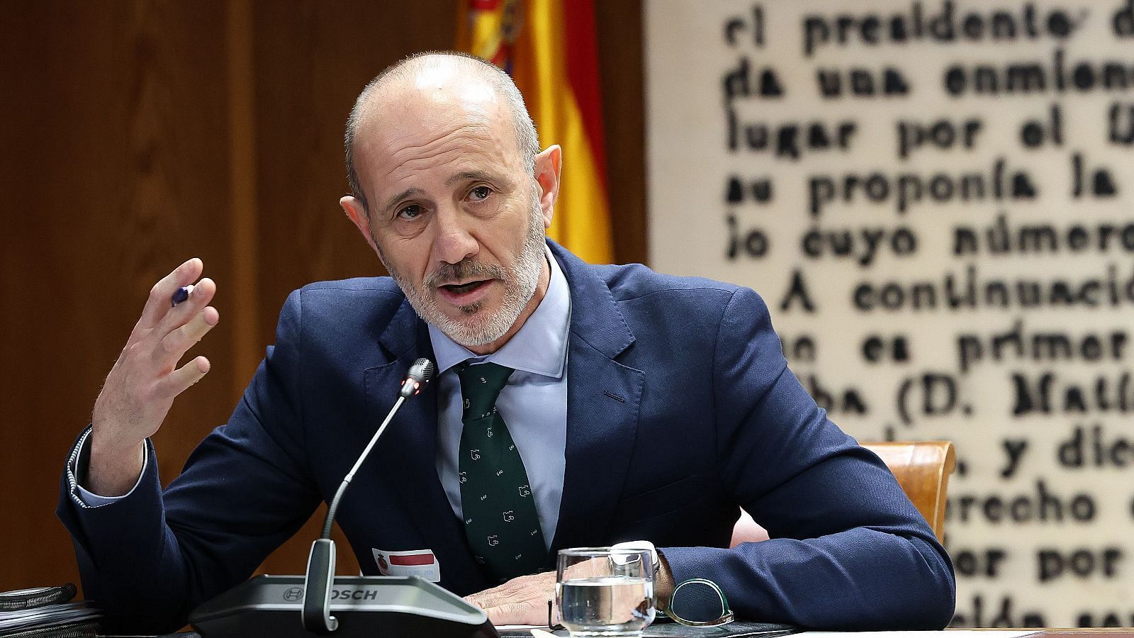 La medalla de la Guardia Civil a De Aldama "fue por labores humanitarias" | Ver