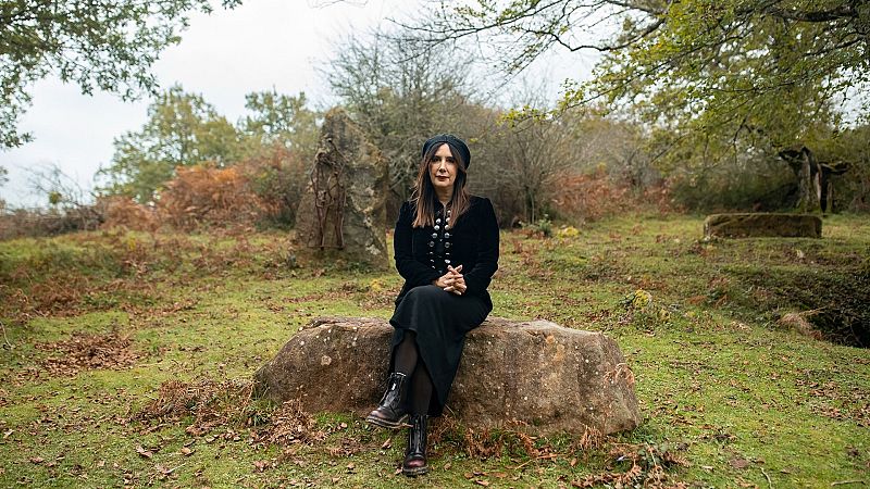 Dolores Redondo y  el Baztán de 'Las que no duermen' - Página Dos - Página Dos | Ver