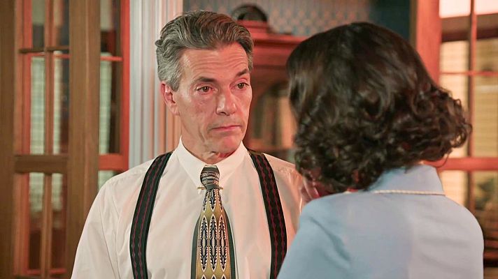 Salón de té La Moderna - Emiliano responde a Lázara amenazándola