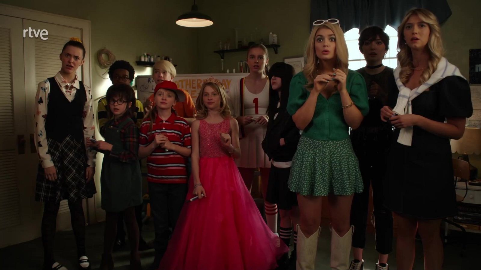 Salida de madre - Una verdadera casa de locos | Ver