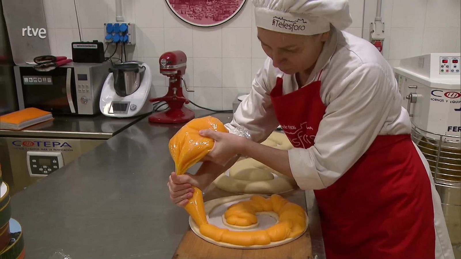 Dulce navidad - Aquí hay trabajo | Ver