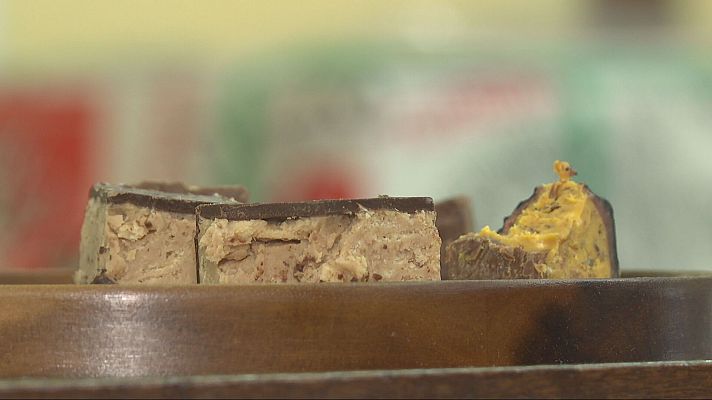 Telediario 1 - El turrón se reinventa con sabores salados, como kikos o jamón