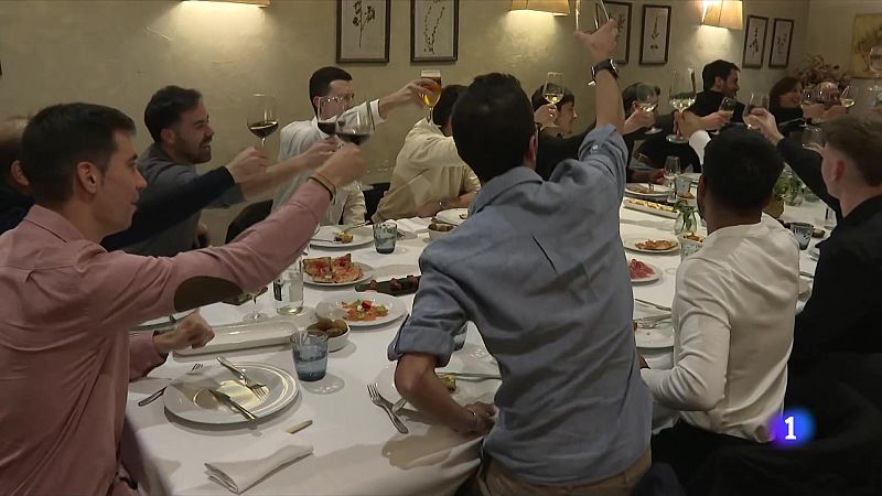 Les empreses celebren el Nadal amb sopars i activitats en grup - L'Informatiu | Veure