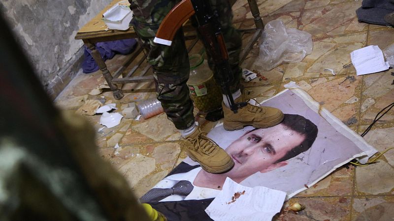 Telediario matinal en cuatro minutos - 15/12/2024 | Ver