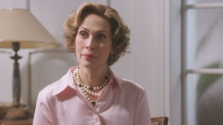 Salón de té La Moderna - Maruja le cuenta a Emiliano que hay otro hombre en su vida