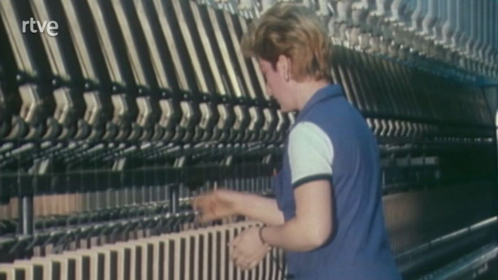 XI Mostra Teixits; Espar Tico: Congrés de Cultura Catalana - D'ací d'allà | Veure