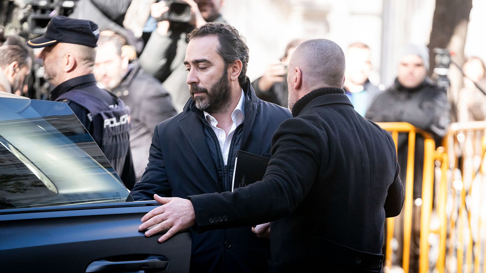 Aldama dice que pagó cuatro millones en comisiones | Ver