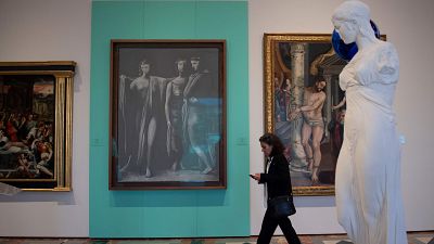 El arte cl�sico y contempor�neo, de Picasso y Koons, en Granada - Telediario 2 | Ver