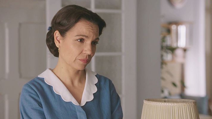 Salón de té La Moderna - Pepita defiende a Maruja ante Emiliano