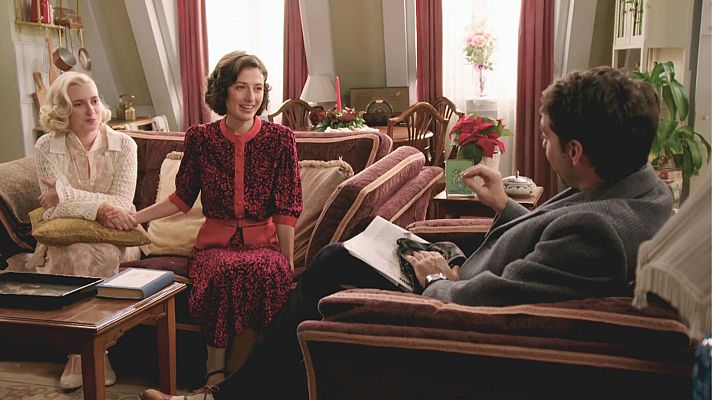 Salón de té La Moderna - El plan de Agustín va sobre ruedas