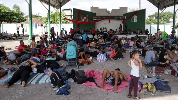 Telediario 1 - Un incendio quema varias chabolas de migrantes en Ciudad de México