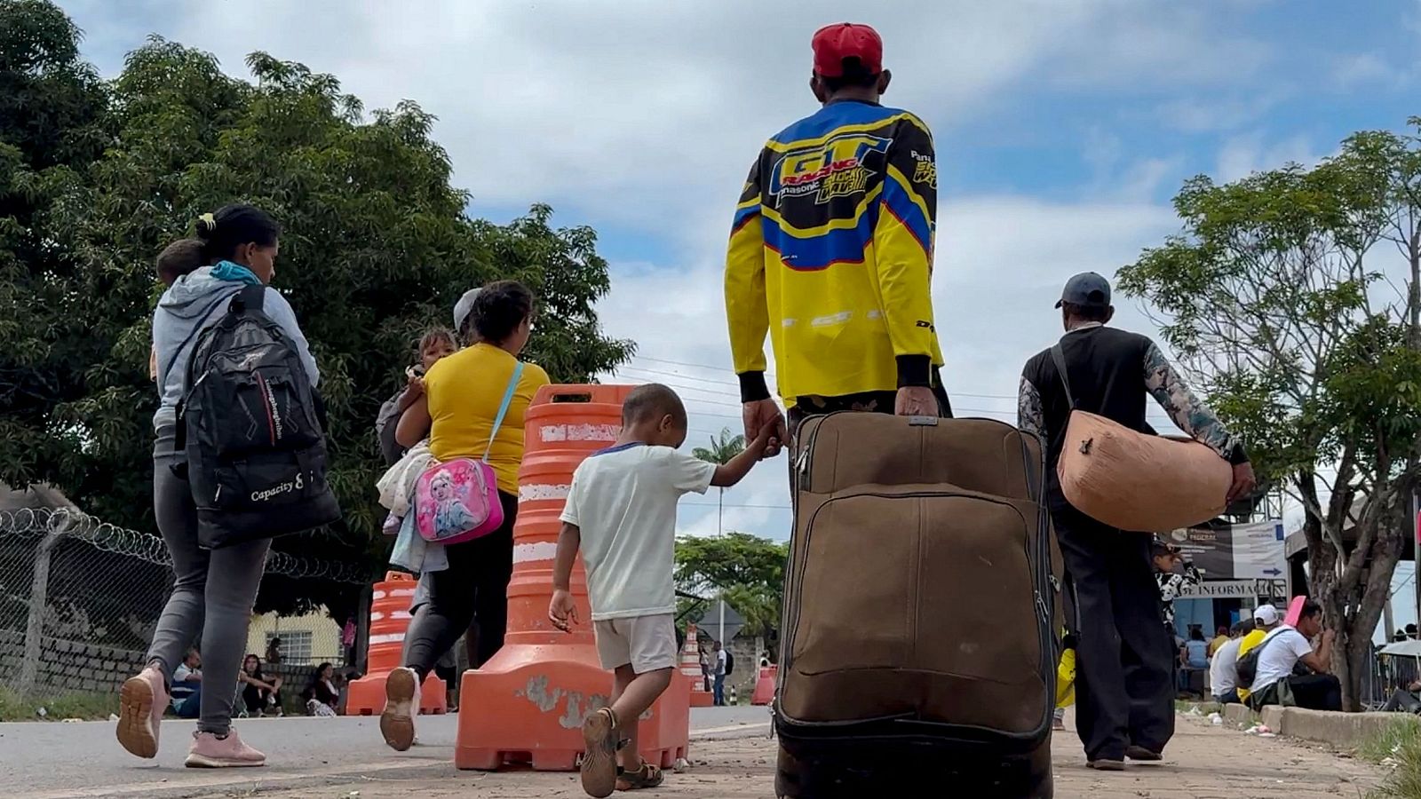Brasil tiene una red de apoyo a los migrantes venezolanos - Telediario 2 | Ver