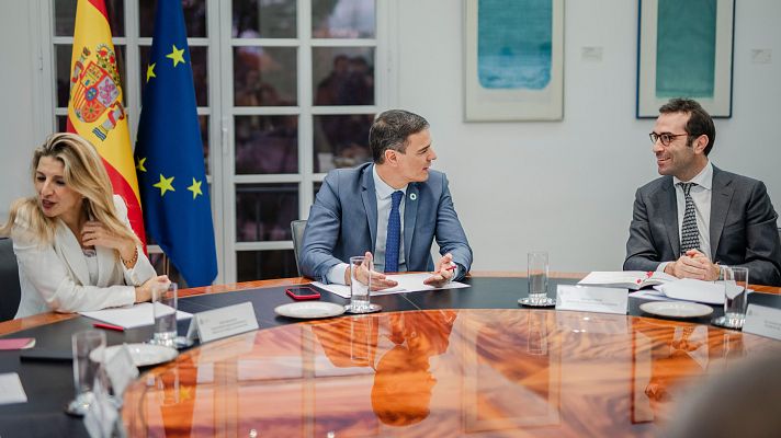 Telediario 2 - El PSOE y Sumar chocan por la fecha de aplicación de la jornada laboral de 37,5 horas