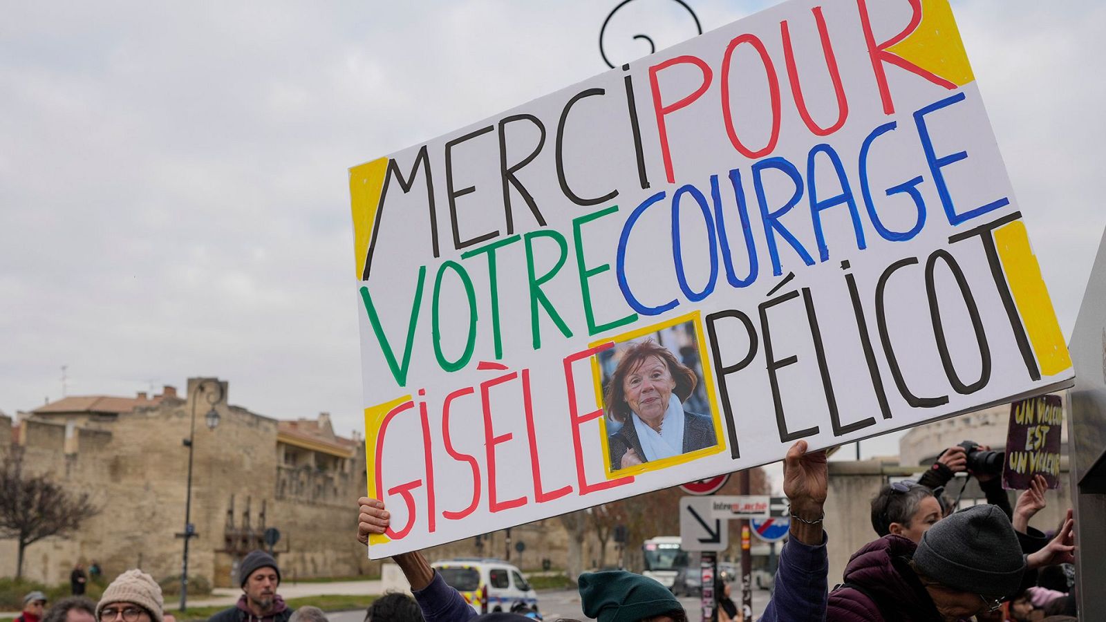 Telediario 1 en cuatro minutos - 19/12/24 - RTVE.es | Ver