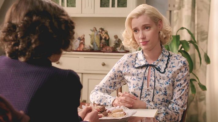 Salón de té La Moderna - Laurita sugiere a Inés que sea la nueva directora