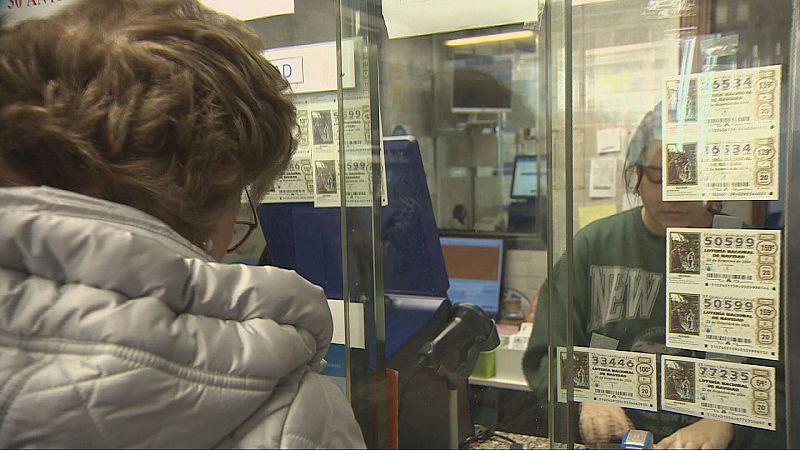 Motius psicològics i socials per jugar a la Loteria de Nadal - L'Informatiu | Veure