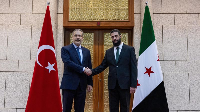 Siria: el Gobierno interino nombra nuevos ministros de Defensa y Exteriores | Ver