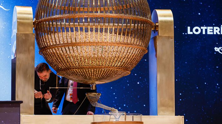 Telediario Fin de Semana - El sorteo de la Lotería de Navidad deja como cada año muchas anécdotas