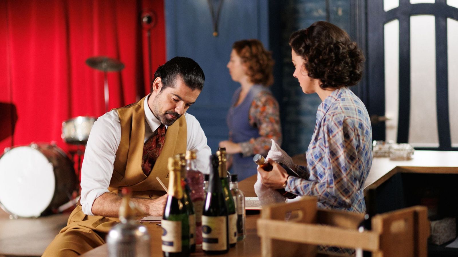 Salón de té La Moderna - T3 - Episodio 302 - Ver ahora