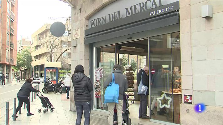 L'Informatiu - Mercats i botigues d'alimentació a vessar per les compres dels àpats de Nadal