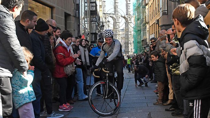 Telediario 1 - Julio Martín conquista la 89 edición de la Carrera del Pavo