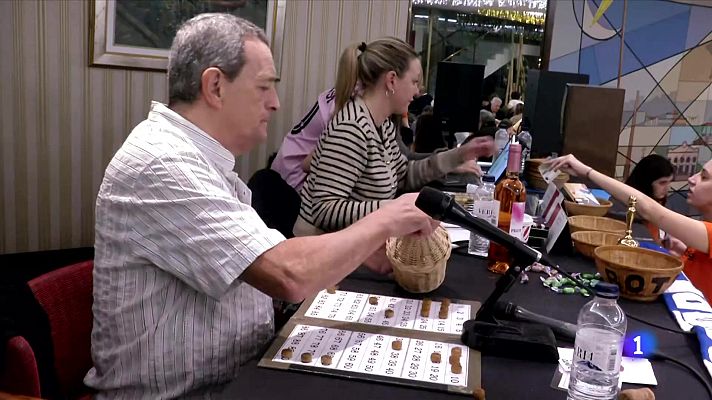 L'Informatiu - Lloros i cotorres són l'ànima dels 'quintos'