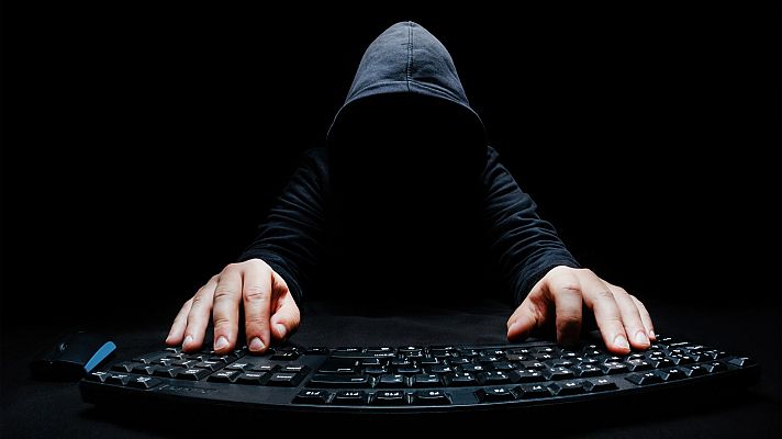 La tarde en 24h - El equipo de Verifica RTVE explica las ciberestafas del año 2024