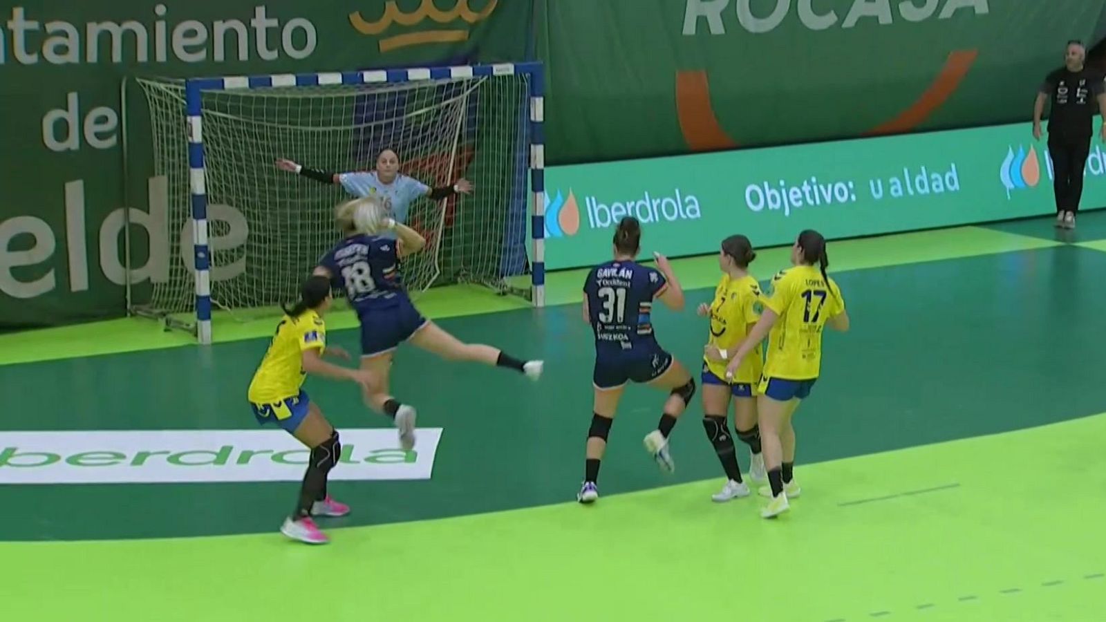 Balonmano | Gran Canaria y Bera Bera empatan en el último segundo - Balonmano | Ver