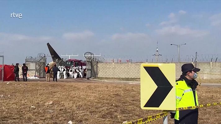 Fin de semana 24h - La aerolínea Jeju Air pide perdón por el choque de un avión con 181 personas a bordo