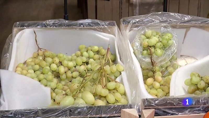 Darreres compres per tenir la taula a punt per Cap d’Any - L'Informatiu | Veure