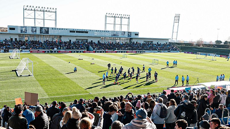 Lleno en el último entrenamiento del Real Madrid en 2024 | Ver