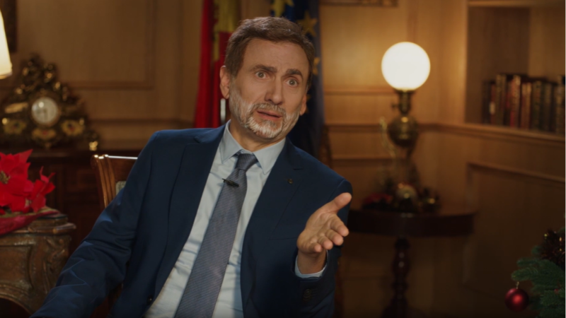 Operación IA IA oh - El discurso de Navidad del Rey con el pollo y el pato