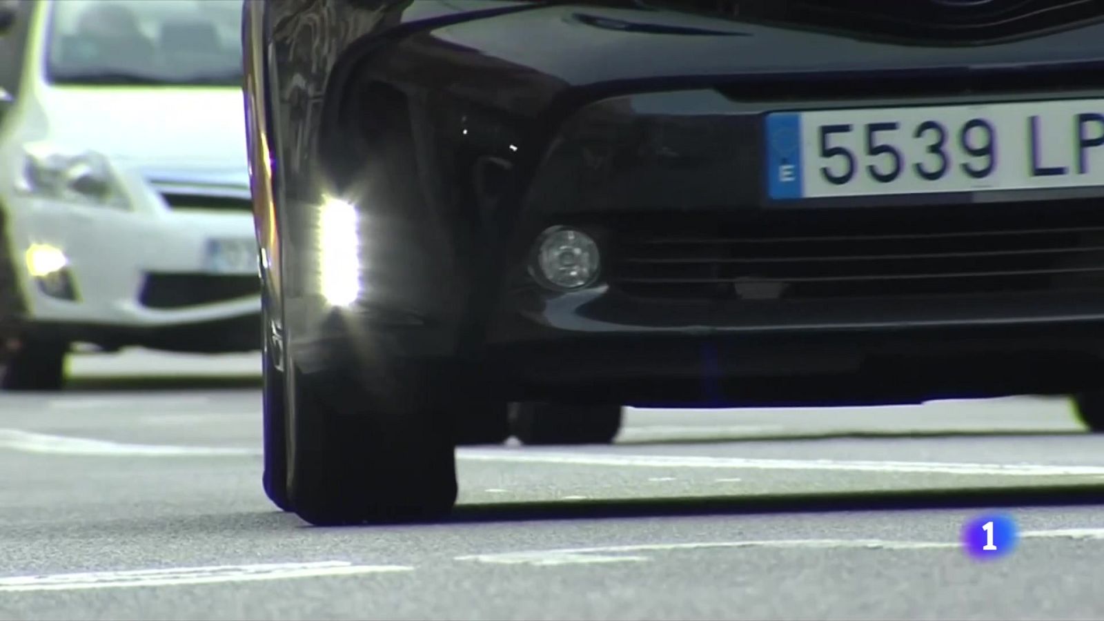 Comencen les sancions de les noves Zones de Baixes Emissions - L'Informatiu | Veure