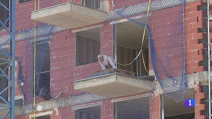 L'Informatiu - Catalunya tanca l'any amb el nombre d'aturats més baix des de 2007, i això malgrat el petit repunt d'aquest mes de desembre