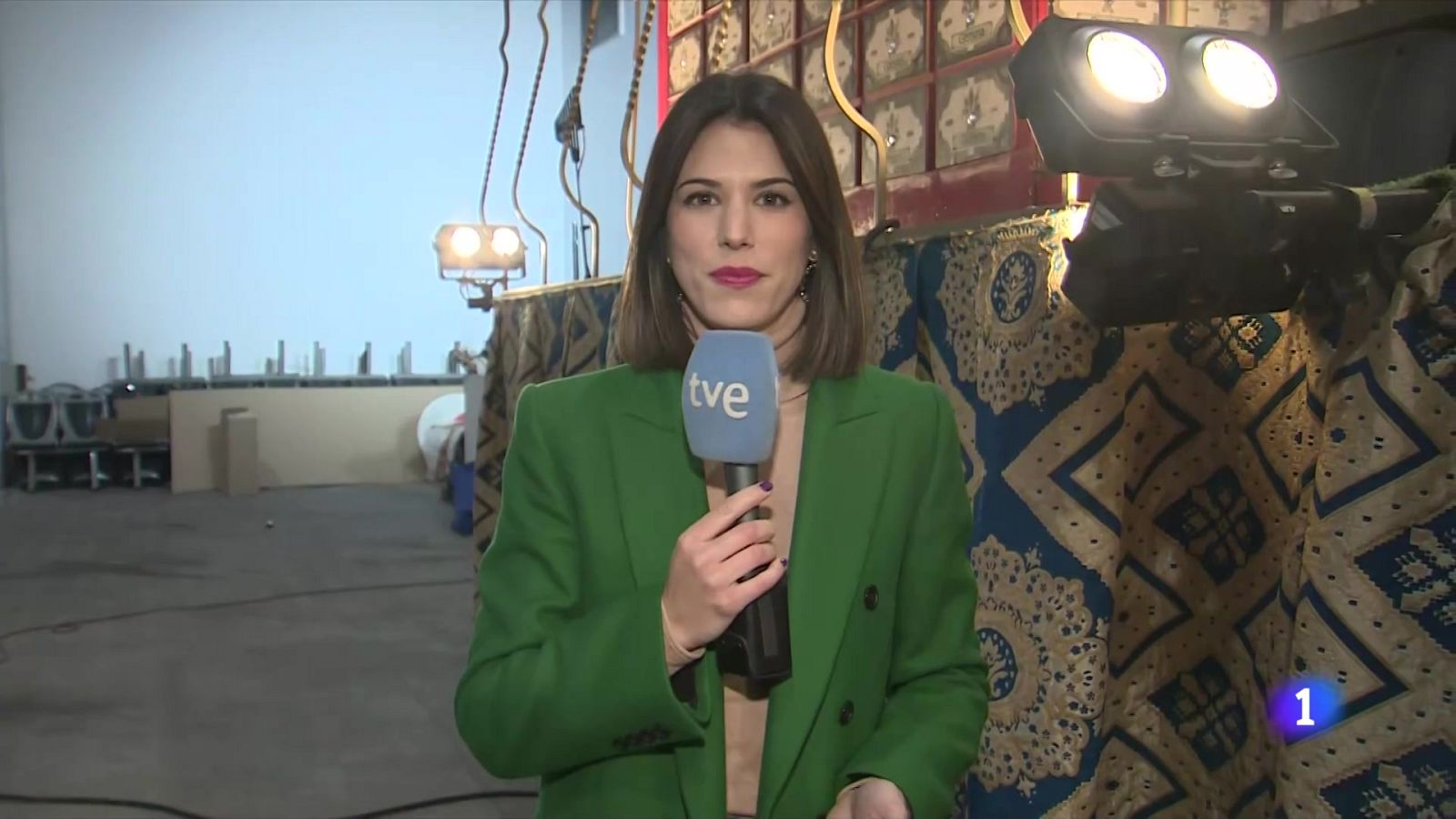 Últims preparatius de la cavalcada de Reis a Barcelona - L'Informatiu | Veure