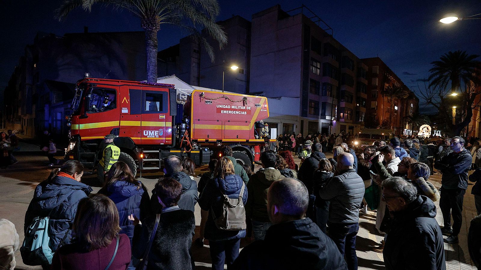 Los Reyes Magos llevan esperanza a los pueblos de la dana | Ver