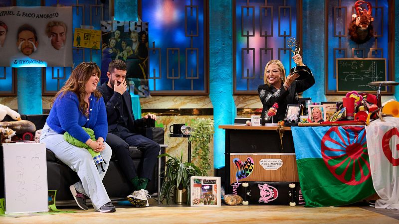 La Revuelta | Belén Esteban, con Lalachus y Broncano: "Basta de insultar en redes"