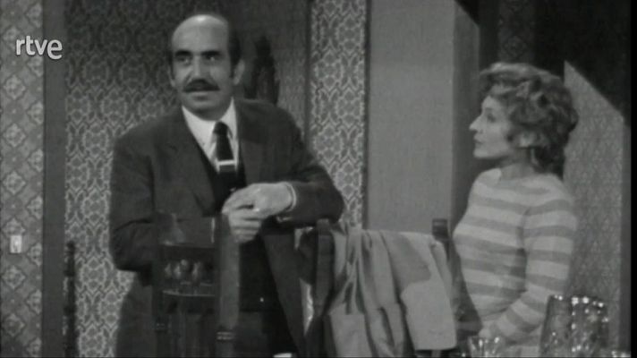 Bajo el mismo techo - El jefe viene a cenar